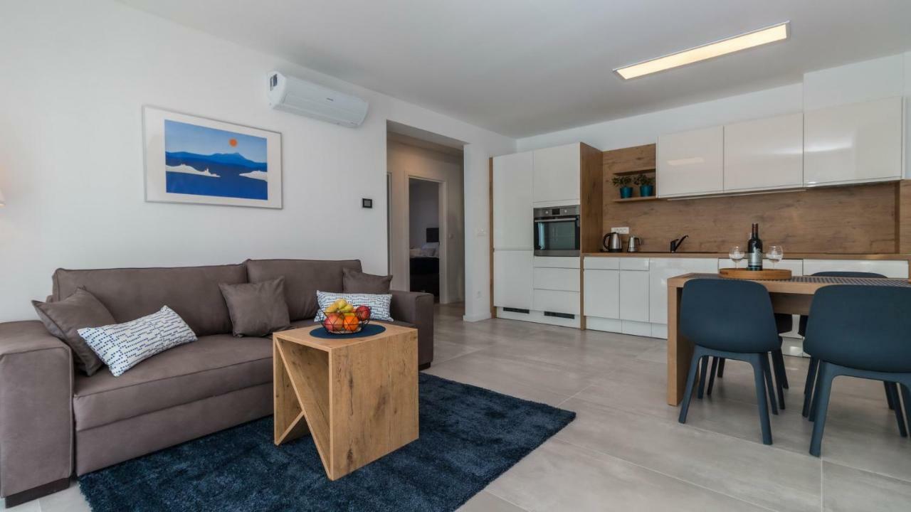 Apartment Di Blu โนวีวีโนดอลสกี ภายนอก รูปภาพ