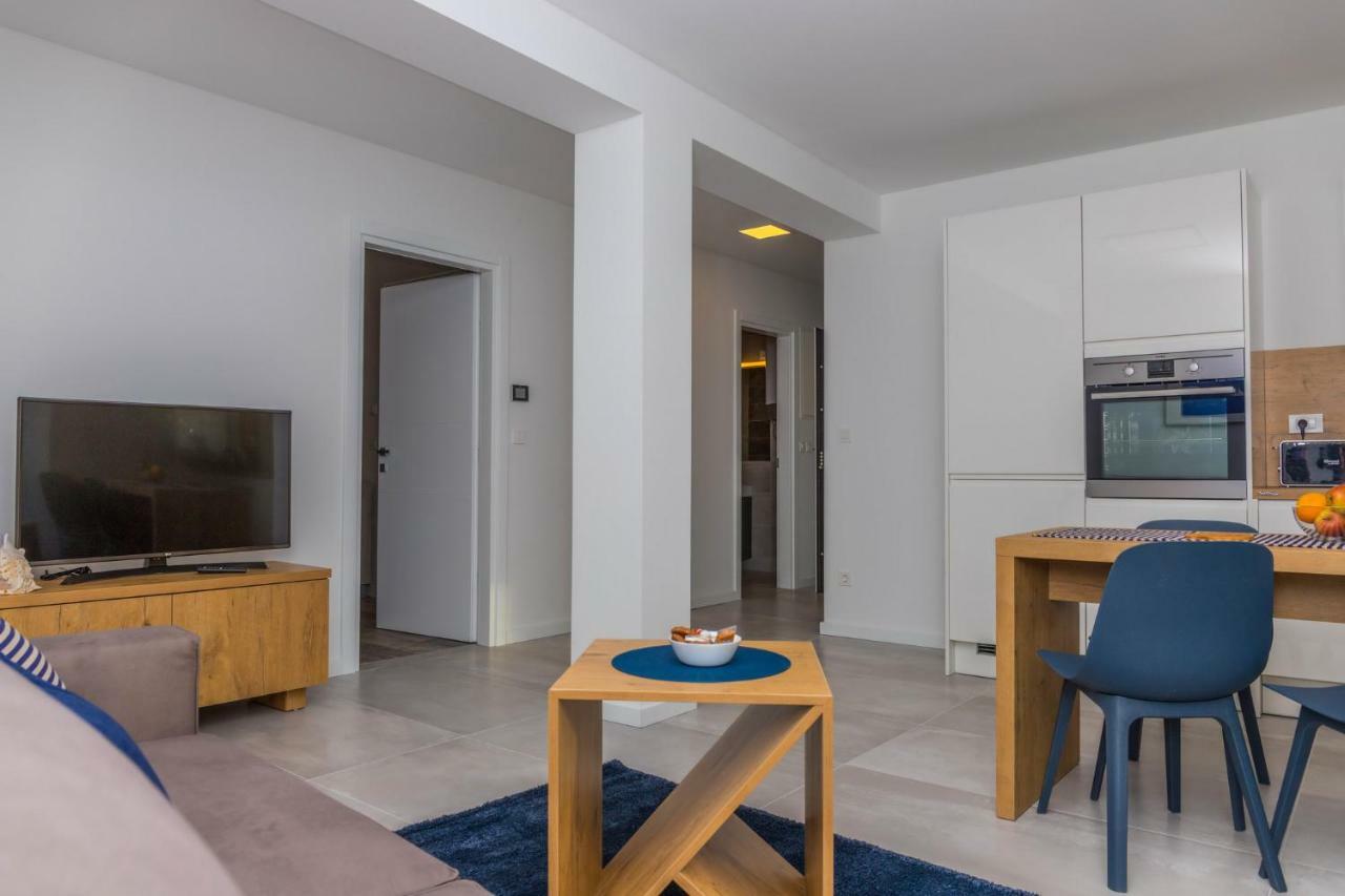 Apartment Di Blu โนวีวีโนดอลสกี ภายนอก รูปภาพ